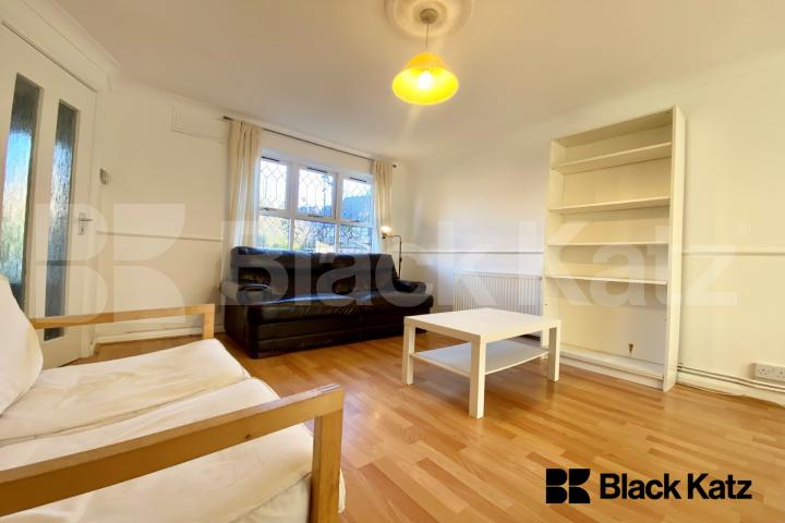 Two bedroomed house with study room, conservatory, parking & charming garden   Kinburn Street, Rotherhithe/Canada Water. 